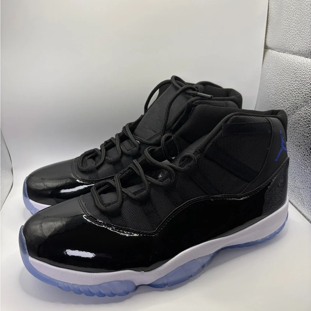 Air Jordan 11 Retro Space Jam Men Size 12